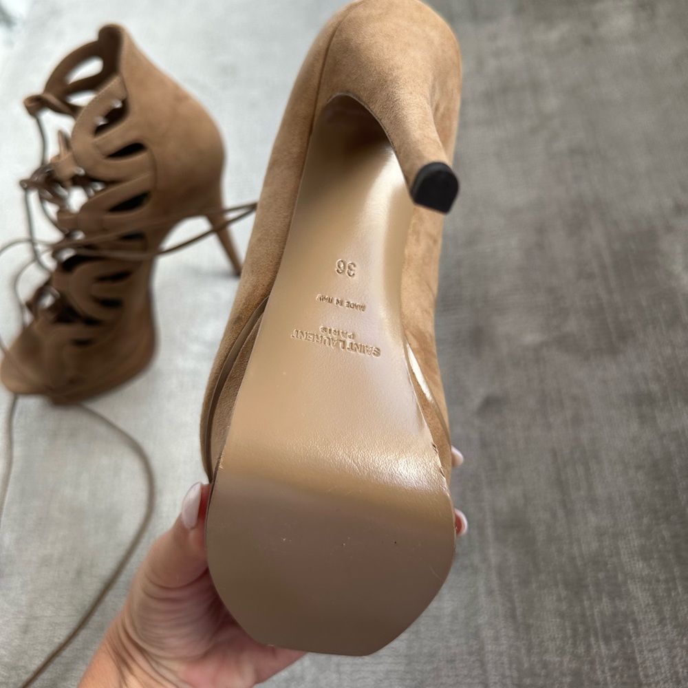 Saint Laurent shoes - Picture 2 of 3